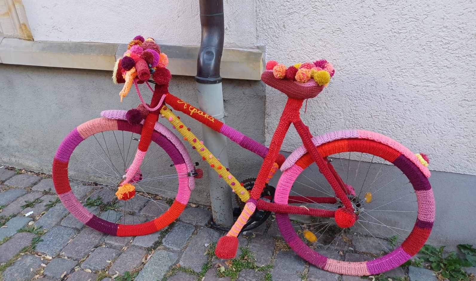 Fahrrad umstrickt